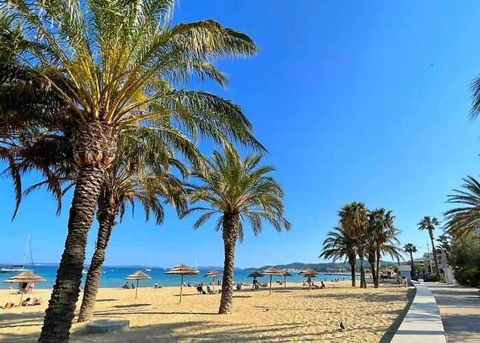 Le Lavandou: 4 Pers, Vue Mer, Proche Plage, Parking - Fr-1-803-27